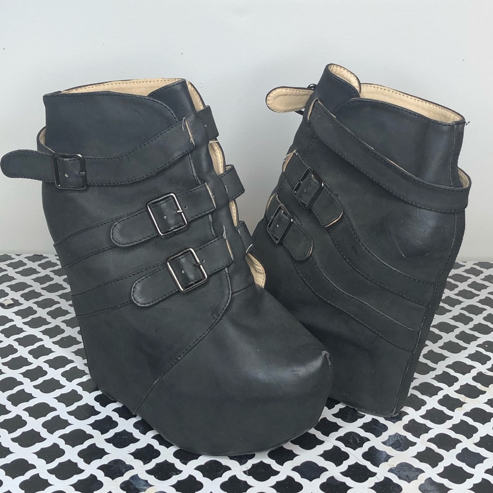 Fahrenheit Platform Booties